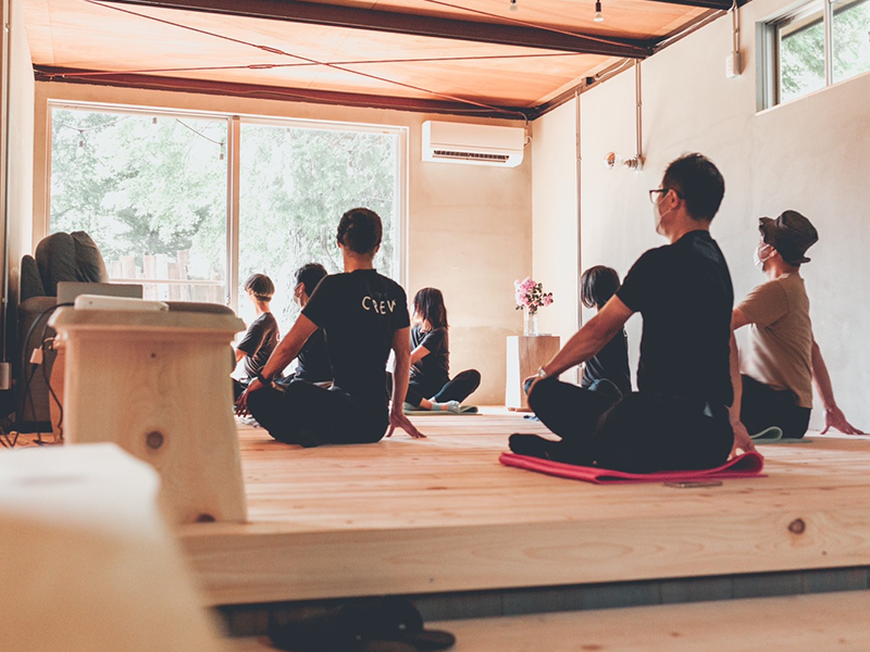 ピラティスによる朝活で一日をスタート。